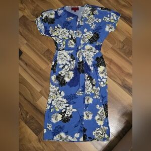 Jennifer Lopez blue floral dress M